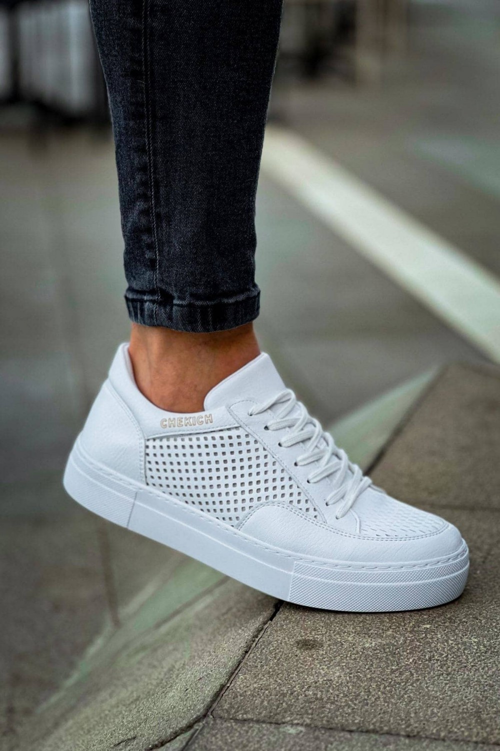 CH015 First Edition Erkek Günlük Bağcıklı Cilt Spor Sneaker Ayakkabı CBT - Beyaz Erkek Ayakkabı CH015 First Edition Erkek Günlük Bağcıklı Cilt Spor Sneaker Ayakkabı CBT - Beyaz – Chekich Erkek Ayakkabı