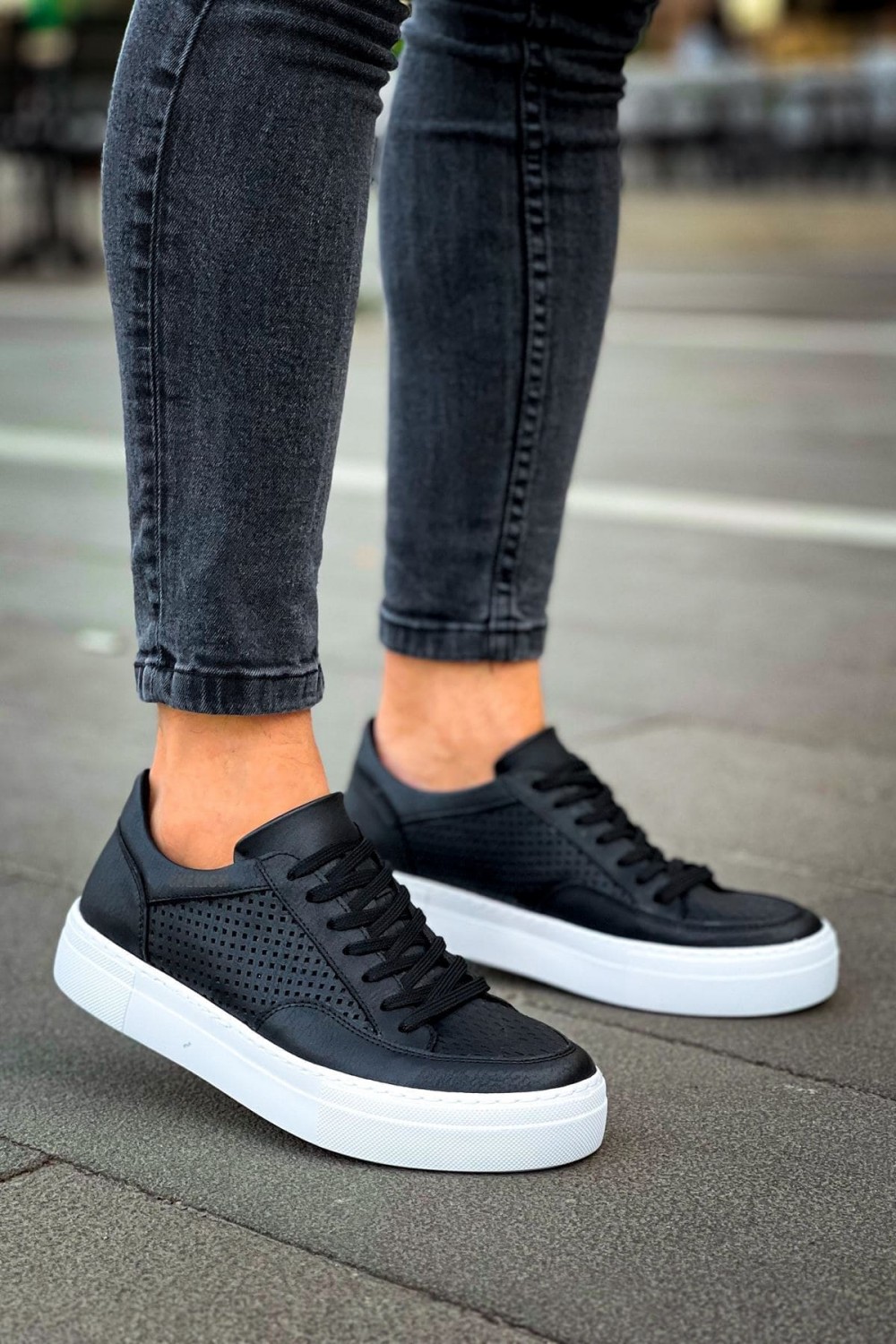 CH015 First Edition Erkek Günlük Bağcıklı Cilt Spor Sneaker Ayakkabı CBT - Siyah Erkek Ayakkabı CH015 First Edition Erkek Günlük Bağcıklı Cilt Spor Sneaker Ayakkabı CBT - Siyah – Chekich Erkek Ayakkabı