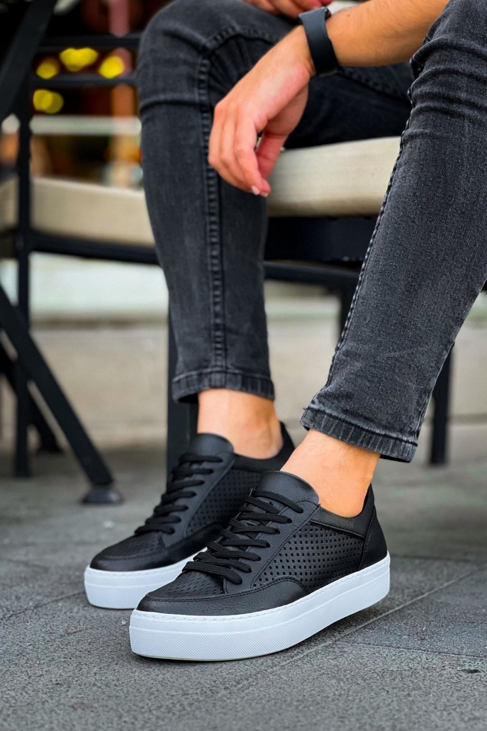 CH015 First Edition Erkek Günlük Bağcıklı Cilt Spor Sneaker Ayakkabı CBT - Siyah Erkek Ayakkabı CH015 First Edition Erkek Günlük Bağcıklı Cilt Spor Sneaker Ayakkabı CBT - Siyah – Chekich Erkek Ayakkabı