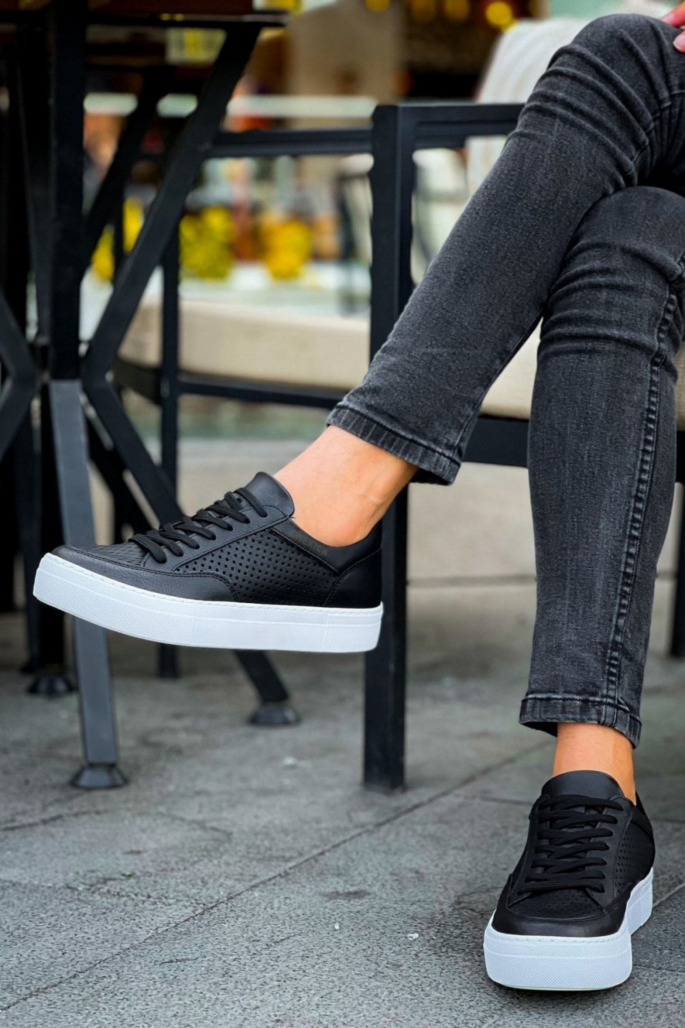 CH015 First Edition Erkek Günlük Bağcıklı Cilt Spor Sneaker Ayakkabı CBT - Siyah Erkek Ayakkabı CH015 First Edition Erkek Günlük Bağcıklı Cilt Spor Sneaker Ayakkabı CBT - Siyah – Chekich Erkek Ayakkabı