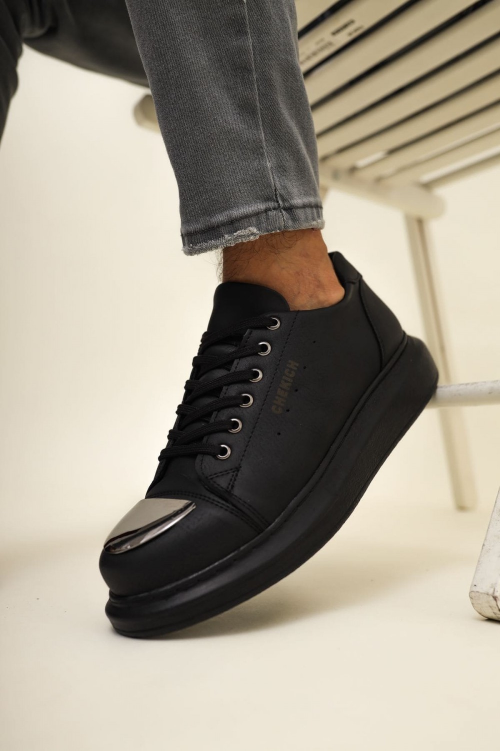 CH175 Mirror Erkek Günlük Bağcıklı Cilt Spor Sneaker Ayakkabı CST - Siyah Erkek Ayakkabı CH175 Mirror Erkek Günlük Bağcıklı Cilt Spor Sneaker Ayakkabı CST - Siyah – Chekich Erkek Ayakkabı