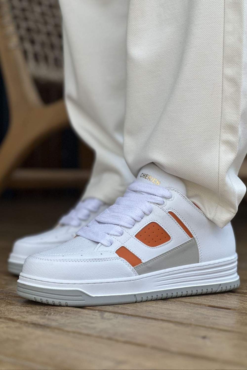 CH2410 Avax Erkek Günlük Bağcıklı Cilt Spor Sneaker Ayakkabı CBT - Beyaz/Turuncu Erkek Ayakkabı CH2410 Avax Erkek Günlük Bağcıklı Cilt Spor Sneaker Ayakkabı CBT - Beyaz/Turuncu – Chekich Erkek Ayakkabı
