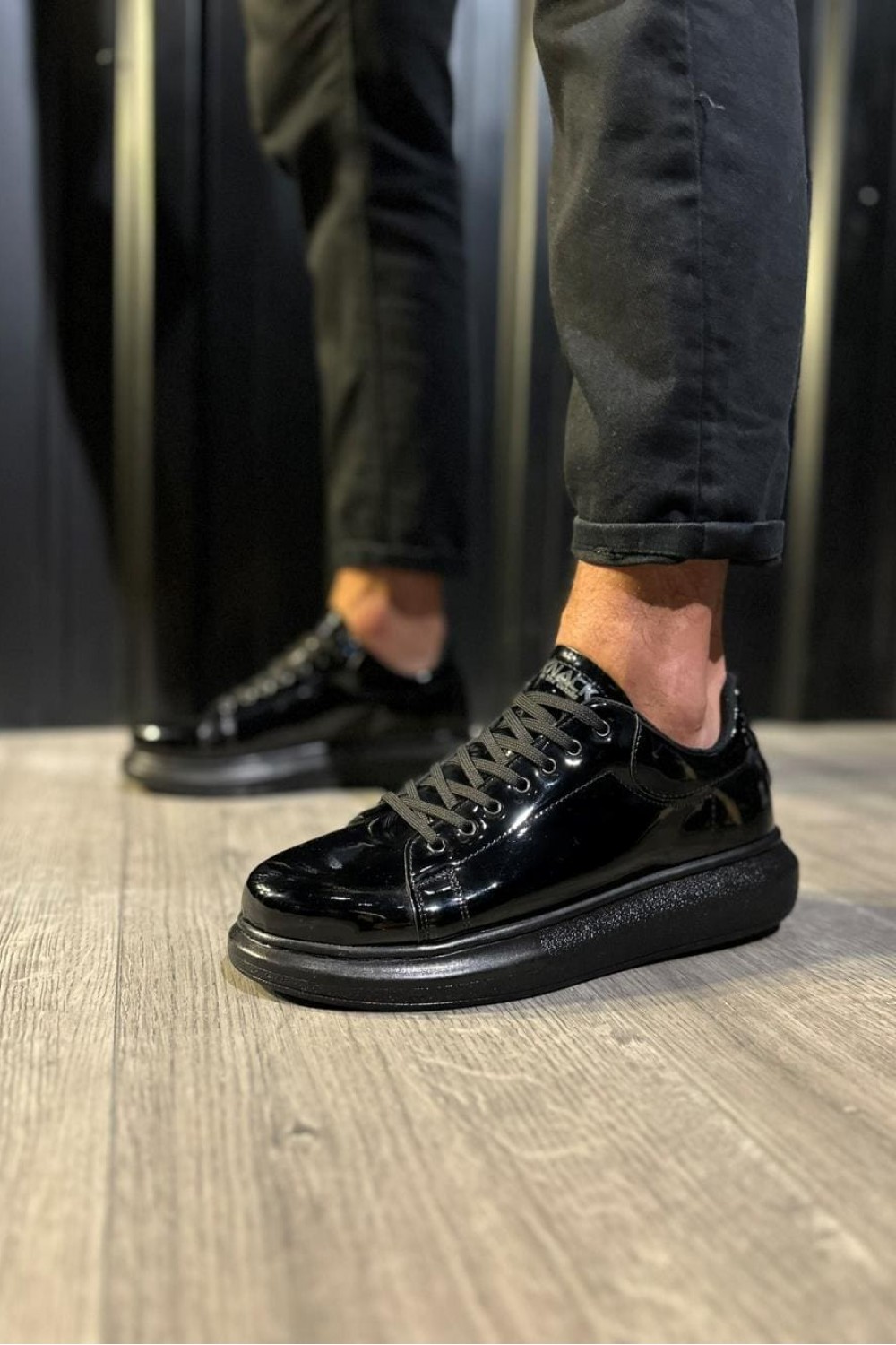 KN044 Erkek Günlük Bağcıklı Rugan Spor Sneaker Ayakkabı RST - Siyah Erkek Ayakkabı KN044 Erkek Günlük Bağcıklı Rugan Spor Sneaker Ayakkabı RST - Siyah – Knack Erkek Ayakkabı