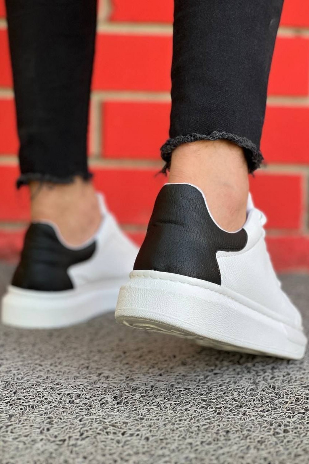 KB-X500 Erkek Günlük Bağcıklı Cilt Spor Sneaker Ayakkabı CBT - Beyaz/Siyah Erkek Ayakkabı KB-X500 Erkek Günlük Bağcıklı Cilt Spor Sneaker Ayakkabı CBT - Beyaz/Siyah – Kuback Erkek Ayakkabı