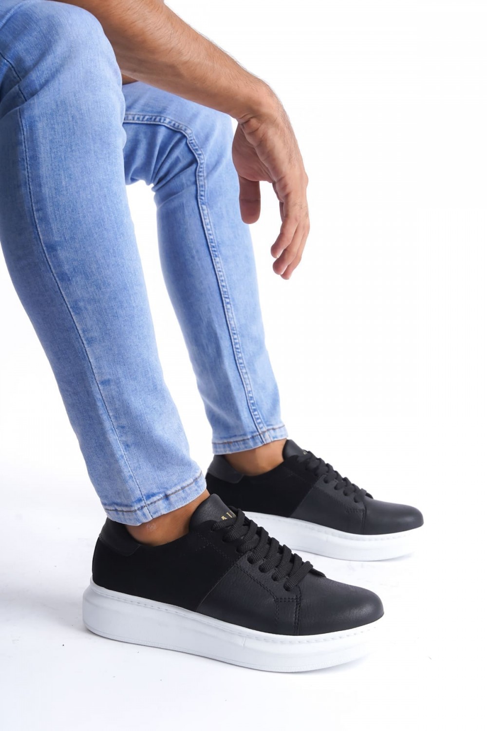 SLW151 Boost Erkek Günlük Bağcıklı Cilt Süet Spor Sneaker Ayakkabı CSBT - Siyah Erkek Ayakkabı SLW151 Boost Erkek Günlük Bağcıklı Cilt Süet Spor Sneaker Ayakkabı CSBT - Siyah – Salwo Erkek Ayakkabı