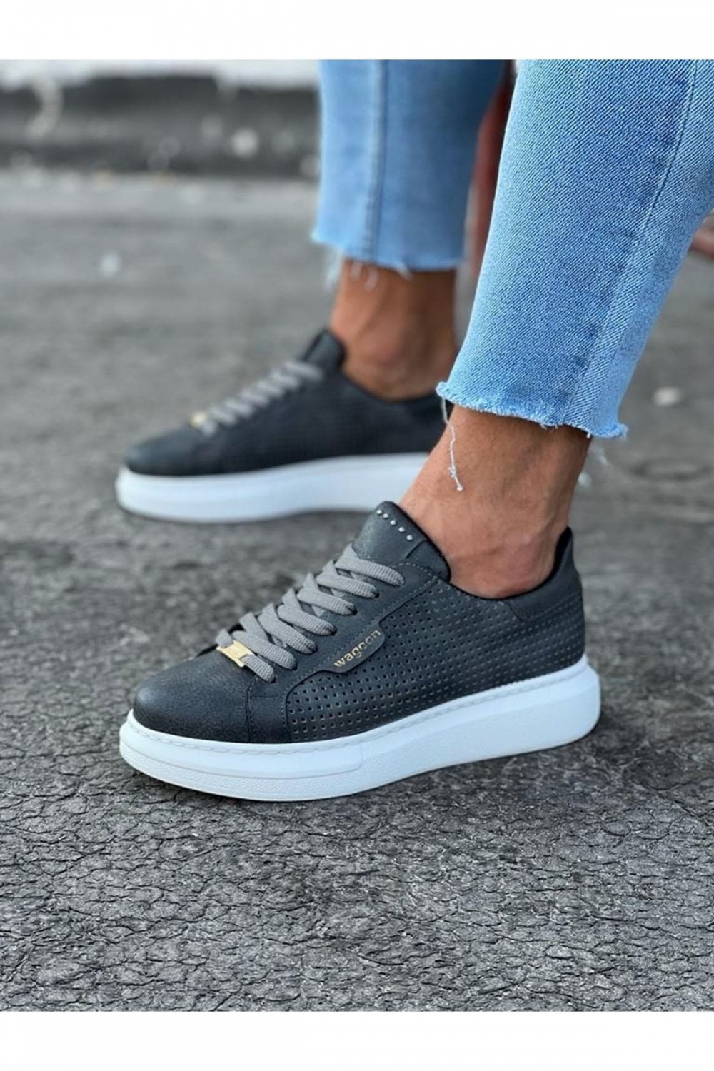WG01 Erkek Günlük Bağcıklı Delikli Desen Cilt Spor Sneaker Ayakkabı CBT - Gri Erkek Ayakkabı WG01 Erkek Günlük Bağcıklı Delikli Desen Cilt Spor Sneaker Ayakkabı CBT - Gri – Wagoon Erkek Ayakkabı