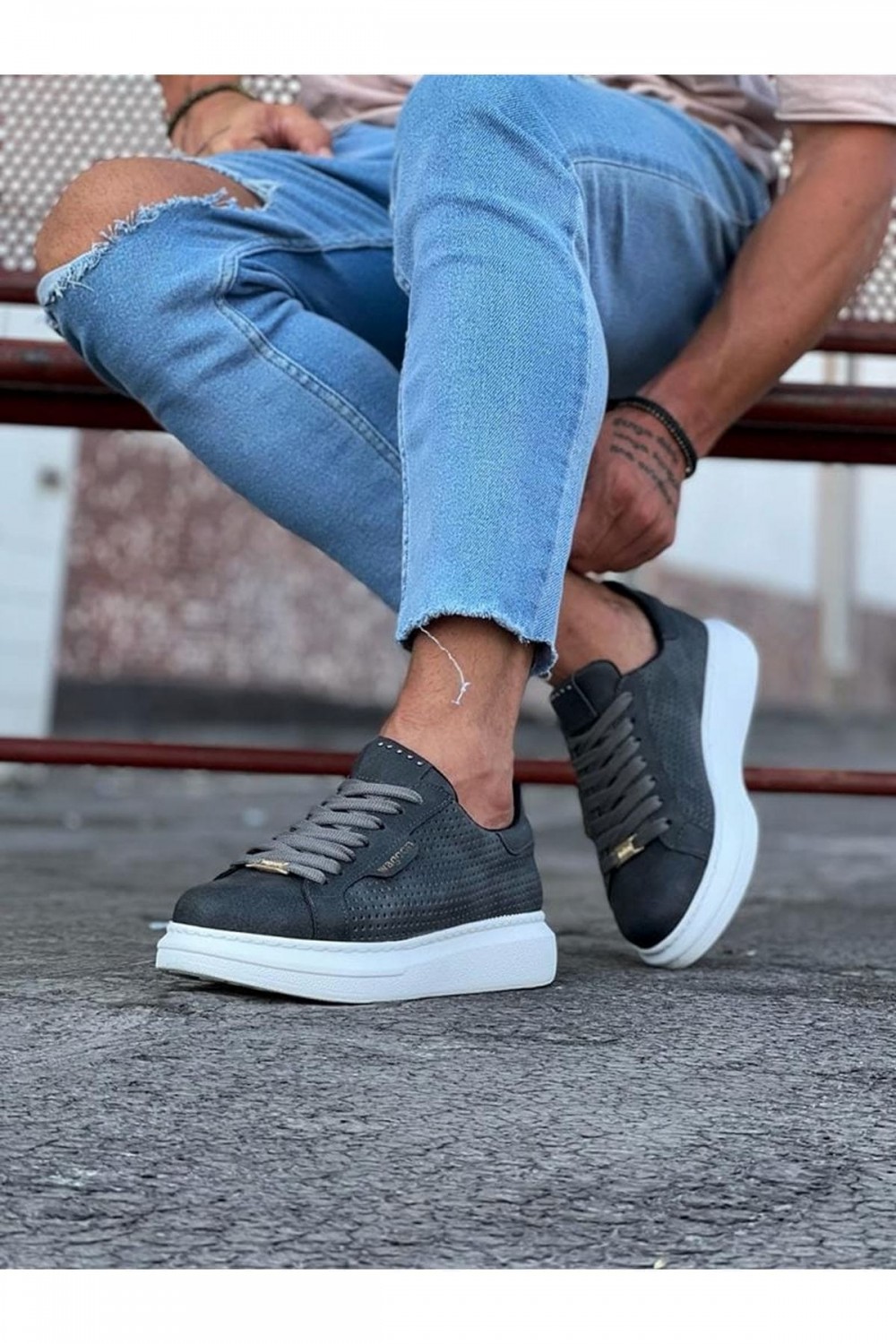WG01 Erkek Günlük Bağcıklı Delikli Desen Cilt Spor Sneaker Ayakkabı CBT - Gri Erkek Ayakkabı WG01 Erkek Günlük Bağcıklı Delikli Desen Cilt Spor Sneaker Ayakkabı CBT - Gri – Wagoon Erkek Ayakkabı