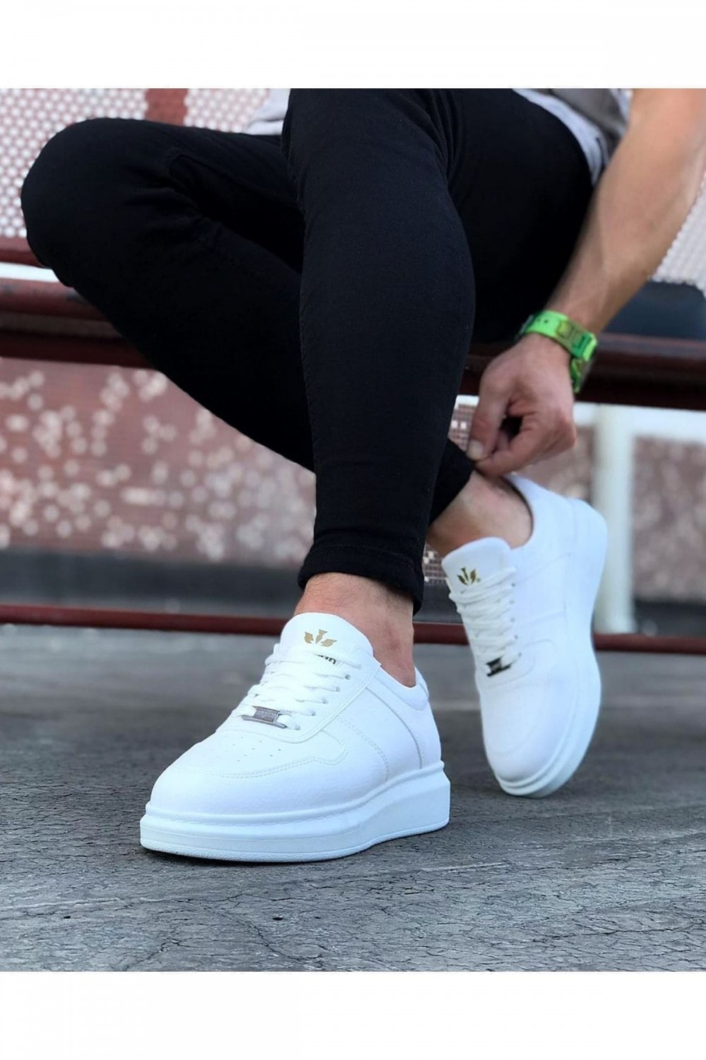 WG011 Erkek Günlük Bağcıklı Cilt Spor Sneaker Ayakkabı CBT - Beyaz Erkek Ayakkabı WG011 Erkek Günlük Bağcıklı Cilt Spor Sneaker Ayakkabı CBT - Beyaz – Wagoon Erkek Ayakkabı
