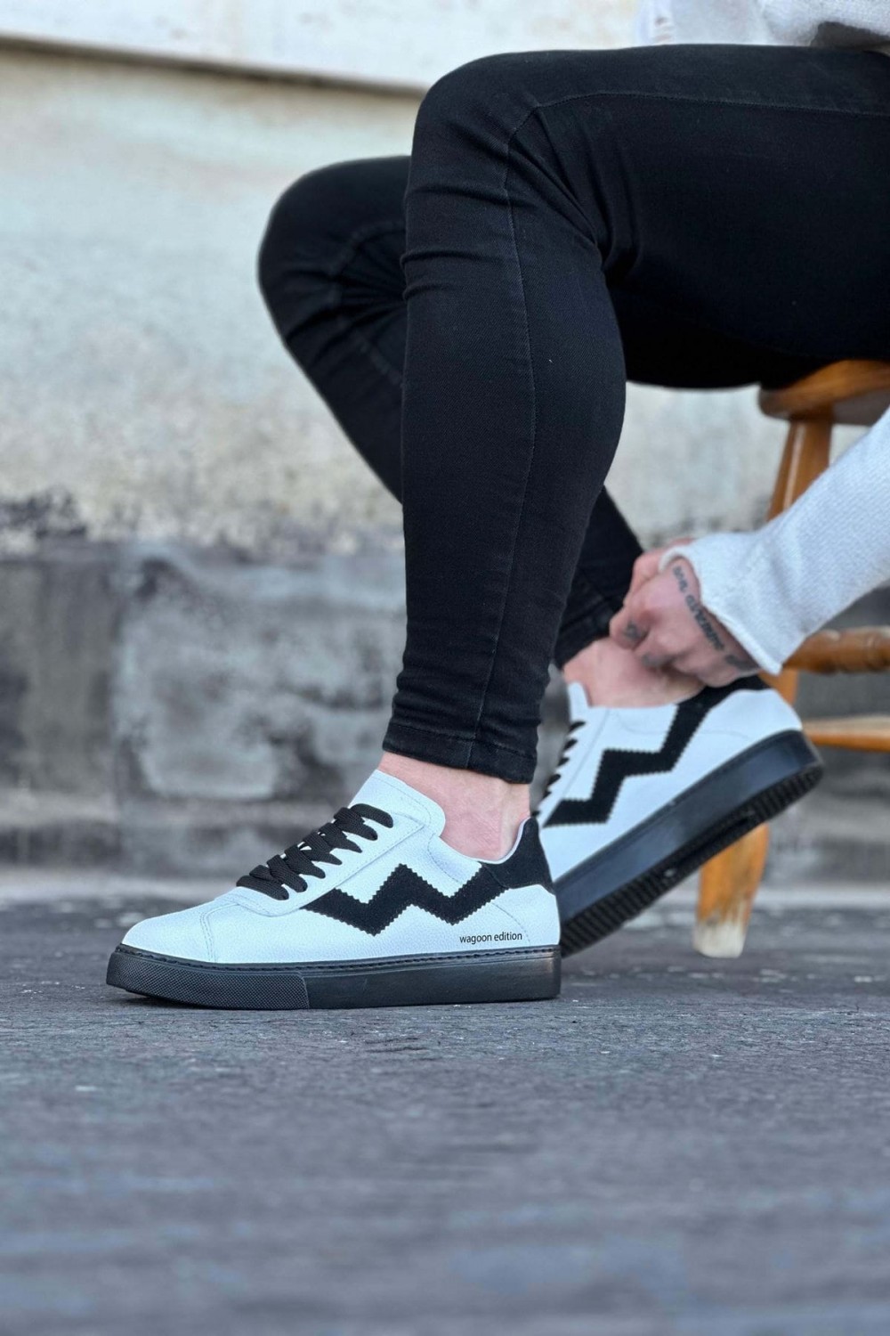 WG160 Erkek Günlük Bağcıklı Cilt Süet Spor Sneaker Ayakkabı CSST - Beyaz/Siyah Erkek Ayakkabı WG160 Erkek Günlük Bağcıklı Cilt Süet Spor Sneaker Ayakkabı CSST - Beyaz/Siyah – Wagoon Erkek Ayakkabı