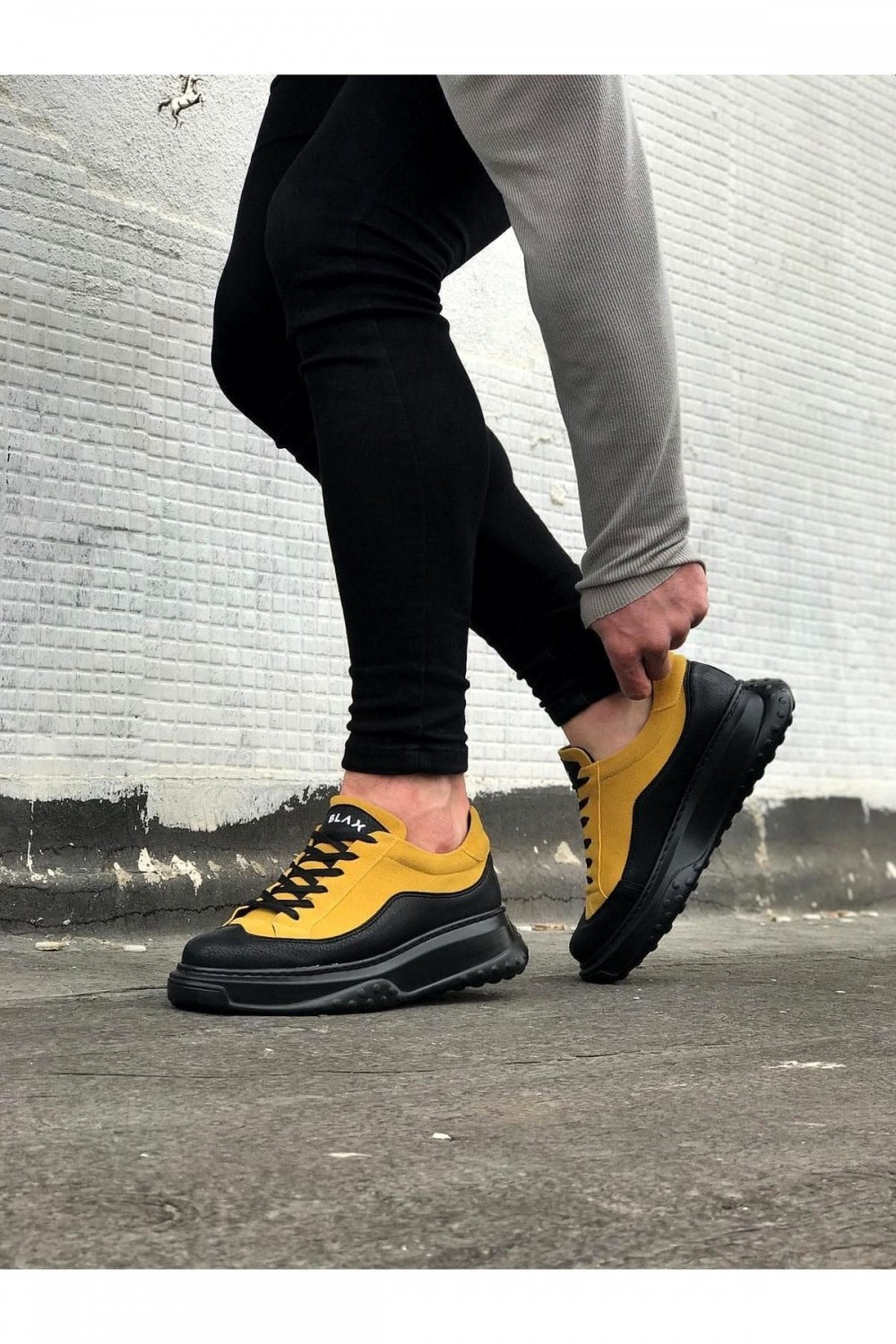 WG507 Erkek Günlük Bağcıklı Süet Cilt Spor Sneaker Ayakkabı SCST - Sarı/Siyah Erkek Ayakkabı WG507 Erkek Günlük Bağcıklı Süet Cilt Spor Sneaker Ayakkabı SCST - Sarı/Siyah – Wagoon Erkek Ayakkabı
